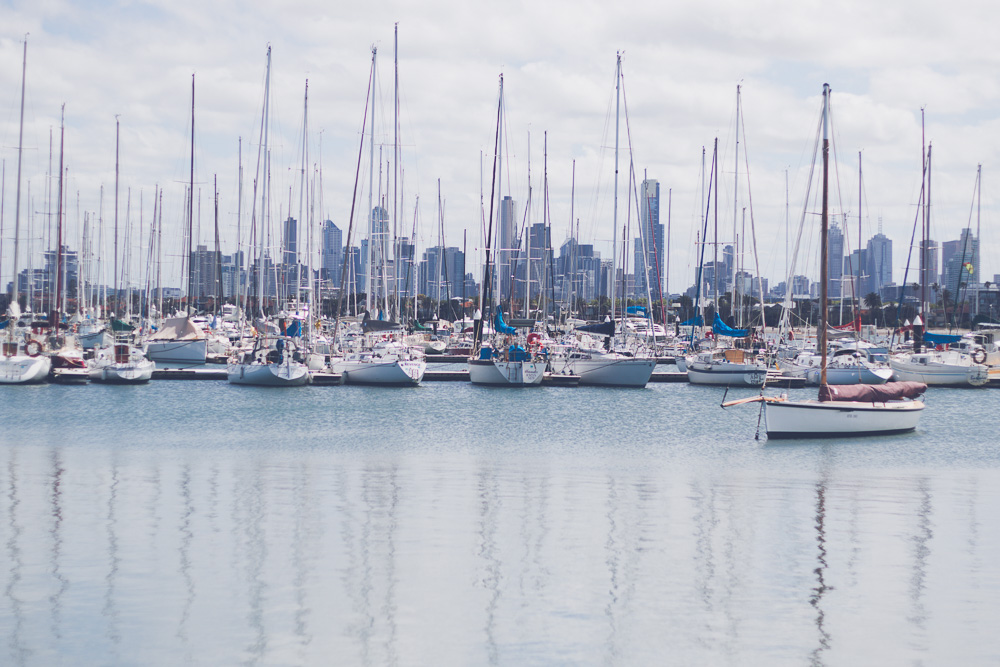 boats at st kilda with melbourne background